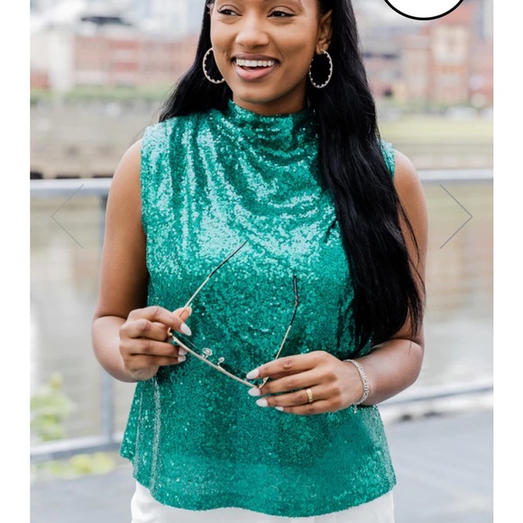 Brand new tags removed sequin tank top with back neck opening and buttons - Picture 5 of 7